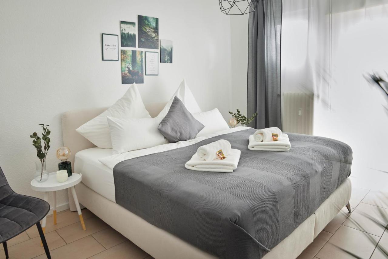 Ajko Homes - Design Apartment - Parkplatz - Balkon - Netflix - 6 Pers Walldorf  Bagian luar foto