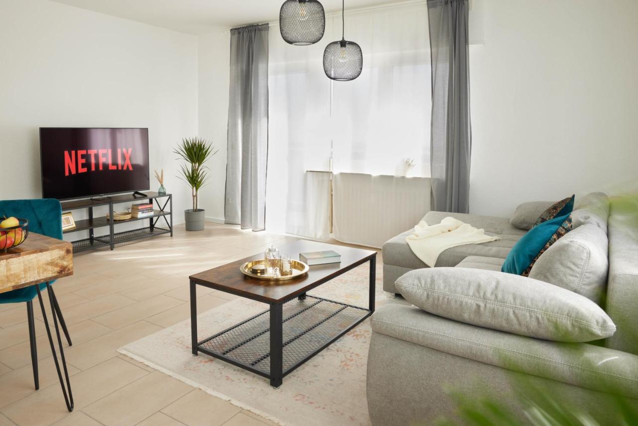 Ajko Homes - Design Apartment - Parkplatz - Balkon - Netflix - 6 Pers Walldorf  Bagian luar foto