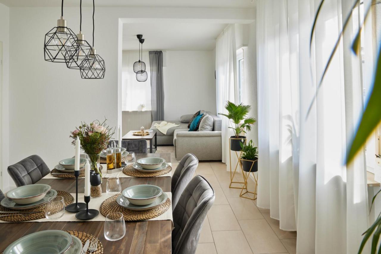 Ajko Homes - Design Apartment - Parkplatz - Balkon - Netflix - 6 Pers Walldorf  Bagian luar foto