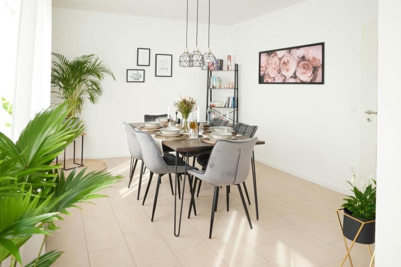 Ajko Homes - Design Apartment - Parkplatz - Balkon - Netflix - 6 Pers Walldorf  Bagian luar foto